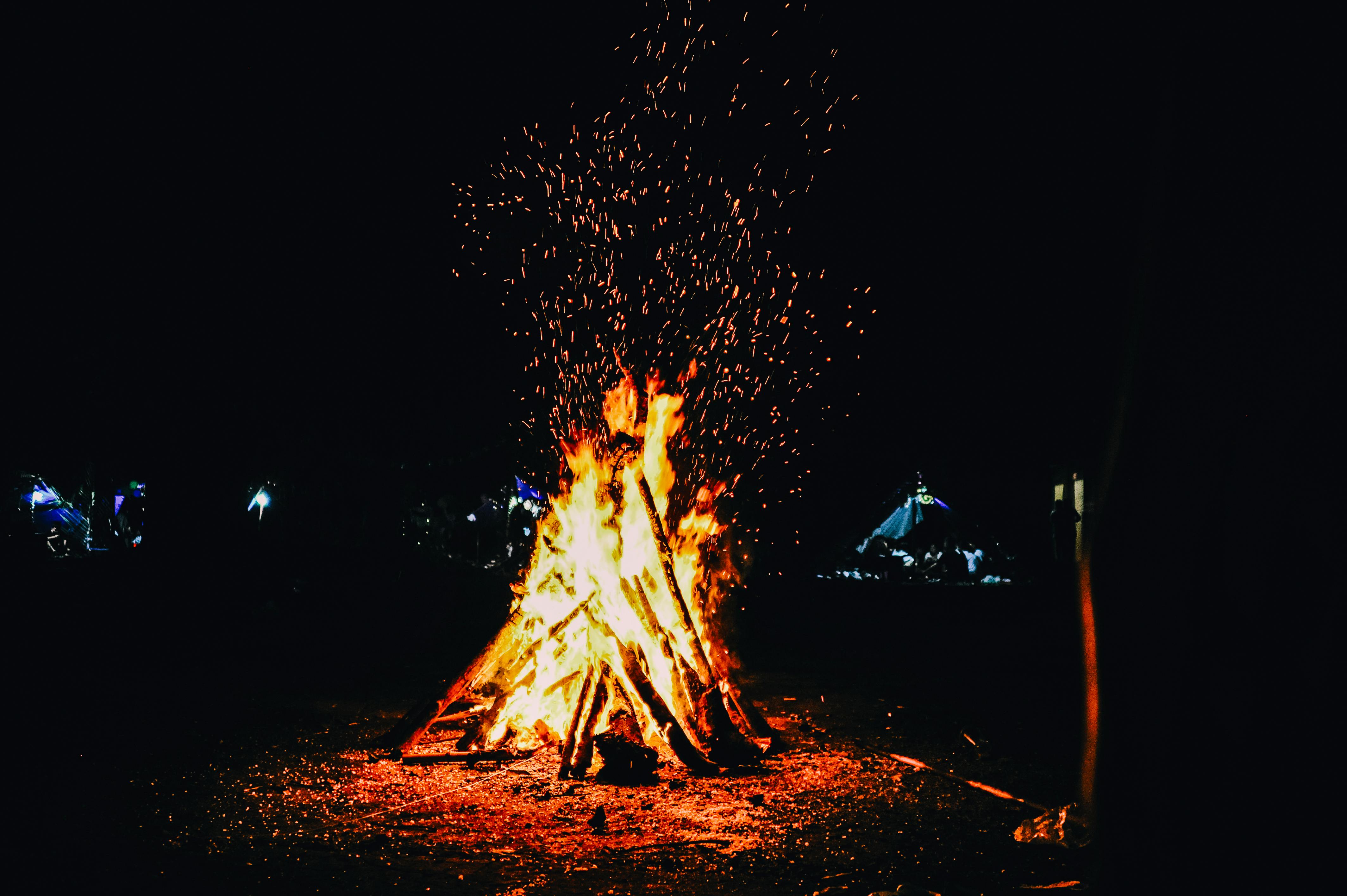 campfire at thekkady